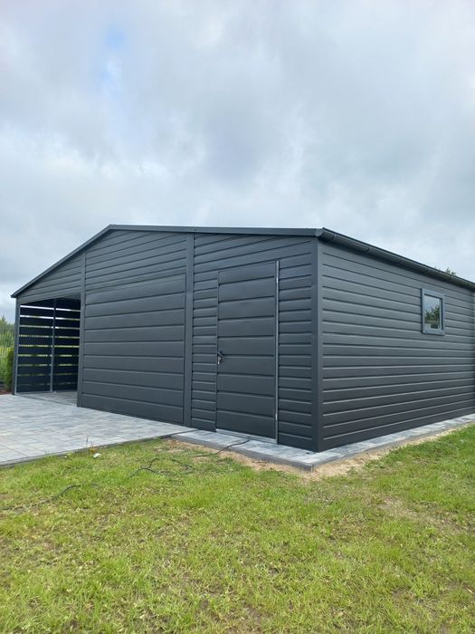 Garaż blaszany drewnopodobny nowoczesny wygląd