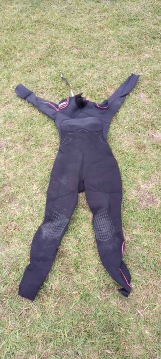 Fatos Surf Oxylane e Tribord - Mulher e Homem C/ Novos