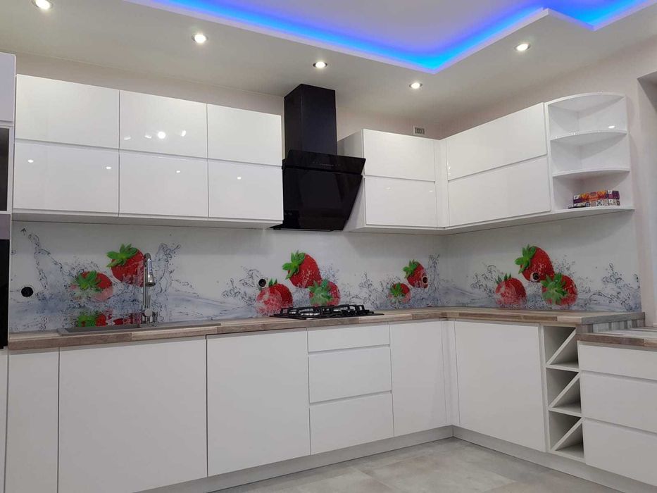 płytka  lacobel  panel szklany nadruk UV kuchnia