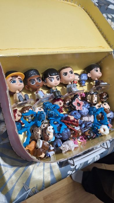 Stranger Things - Kinder and McDonald's446885649680977921
