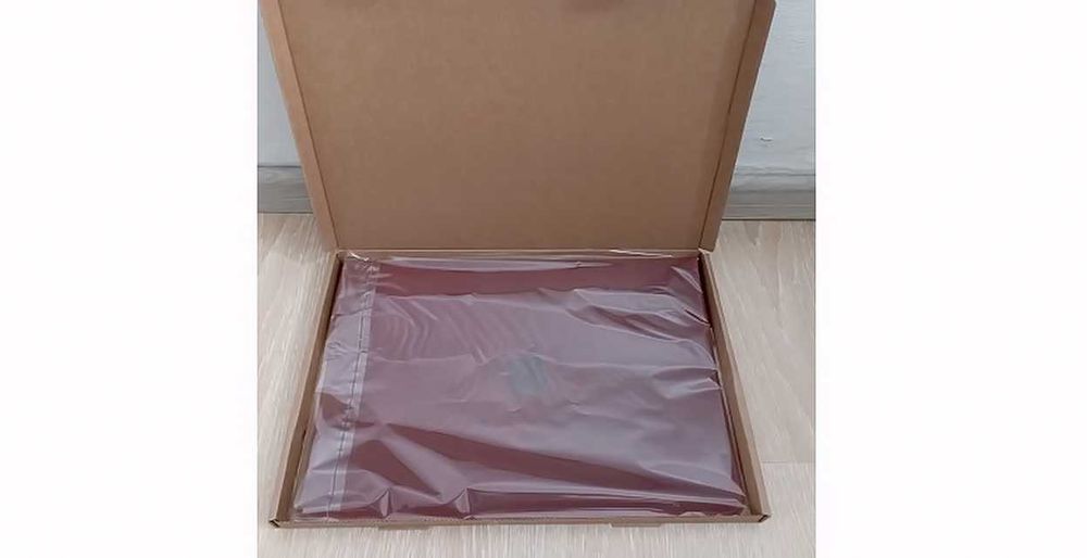 Чехол кожаный MacBook Air 13 / Pro 13. Папка на магнитном замке.