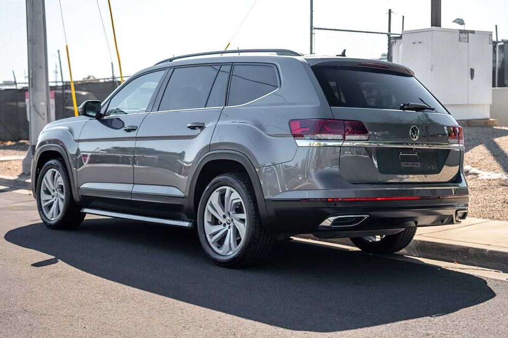 Volkswagen Atlas      2021