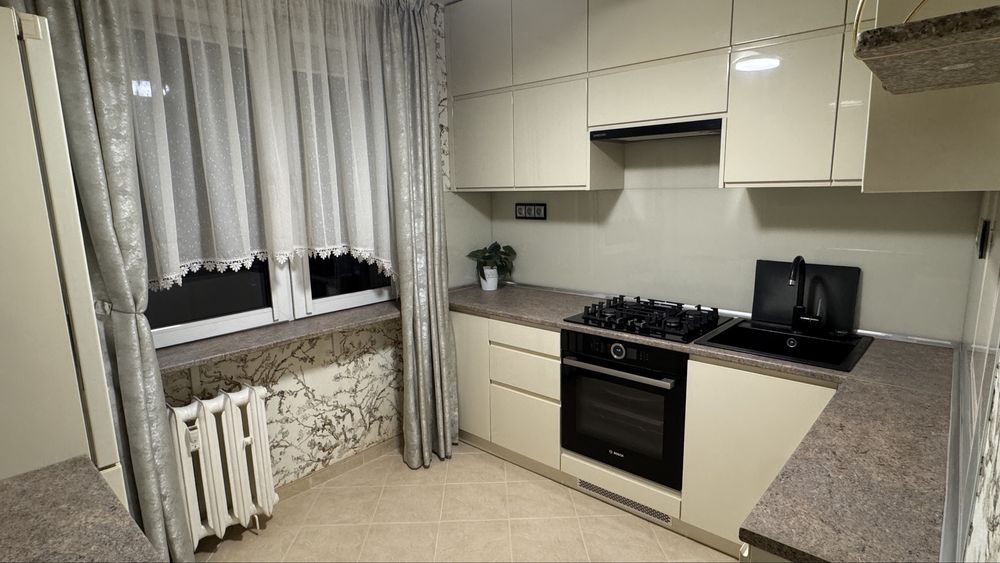 2-pokojowe mieszkanie,45,5 m2, balkon,komórka lokatorska -  DO NEG.