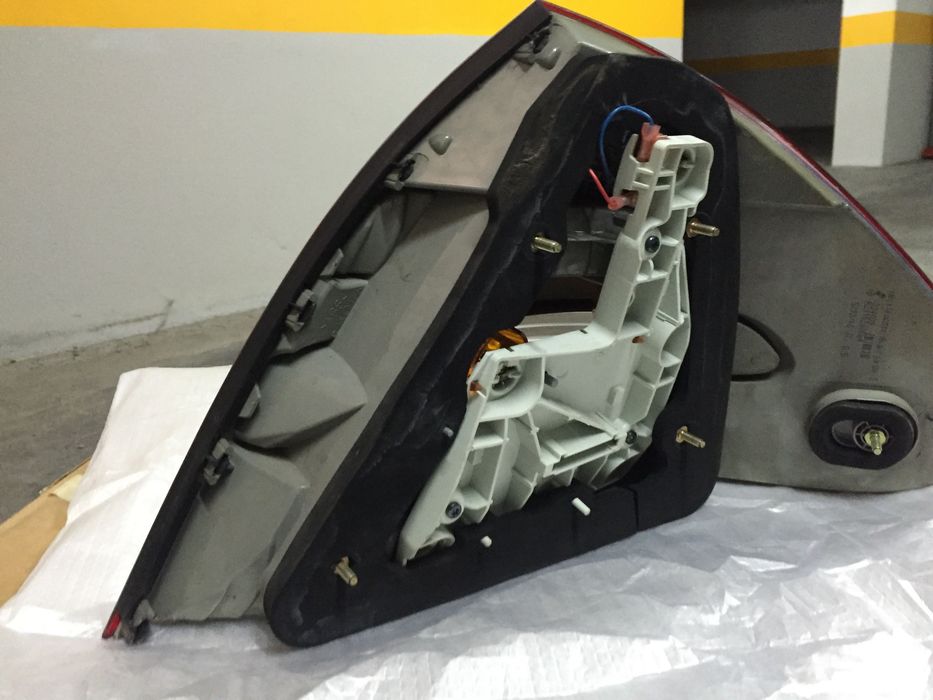Farol Traseiro Mercedes Class E - "" NOVO ""