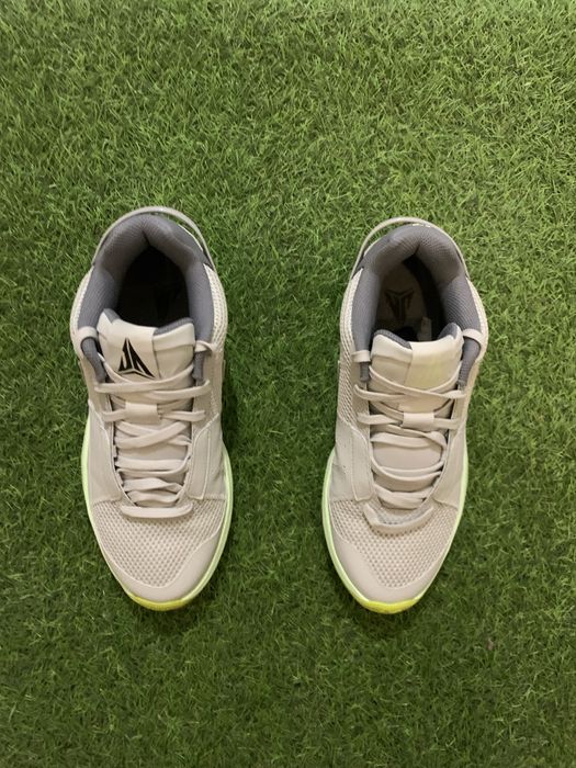 Баскетбольні кросівки nike
