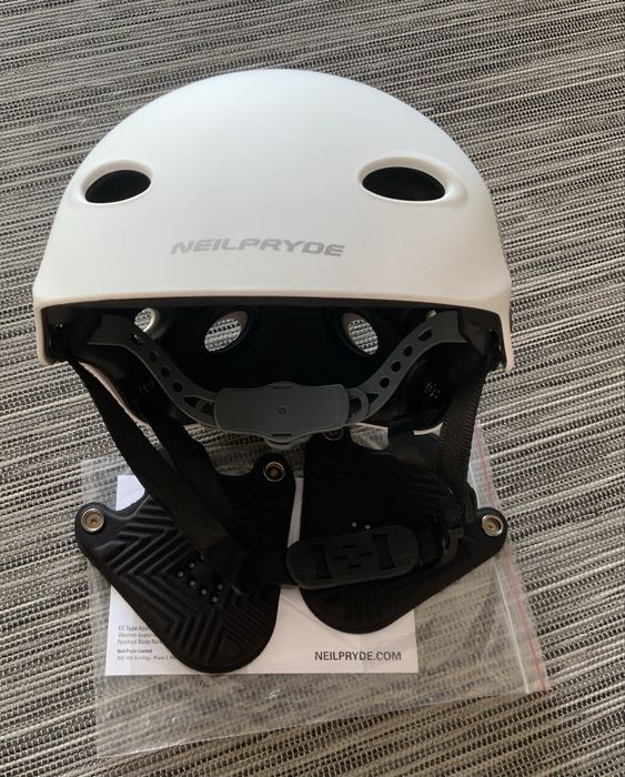 Capacete de Wingfoil Neil Pryde