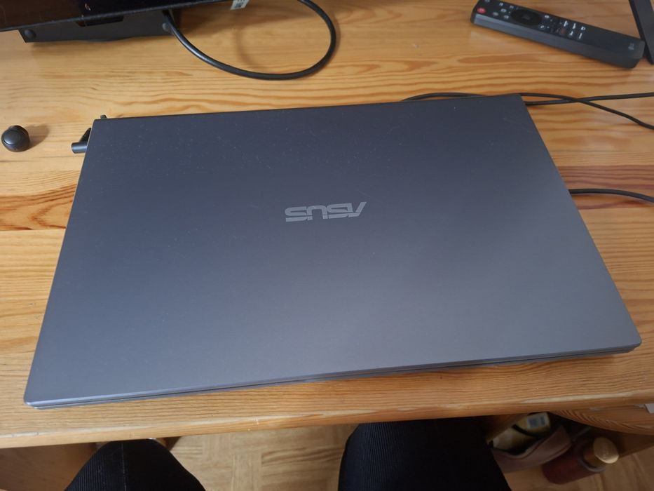 Laptop asus bardzo dobry stan