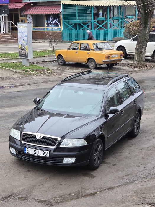 Продам Skoda Octavia A5 [1.9tdi]. Мотор работает отлично запускается что на холодную что на горячую хорошо . По ходовой хорошая , едит мягко и тихо . По турбине не каких замечаний нет , едет набирает хорошо . По электрике работает каждая кнопка каждый датчик . Авто в отличном состоянии , сел и поехал . Кому интересно звоните , есть доставка по договорённости. Авто стоит внимания, торг .  Находиться в городе Новомосковск (Самар) , Днепр обл .