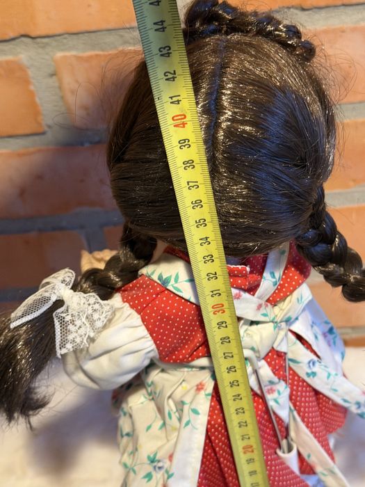 Lalka porcelanowa sygnowana