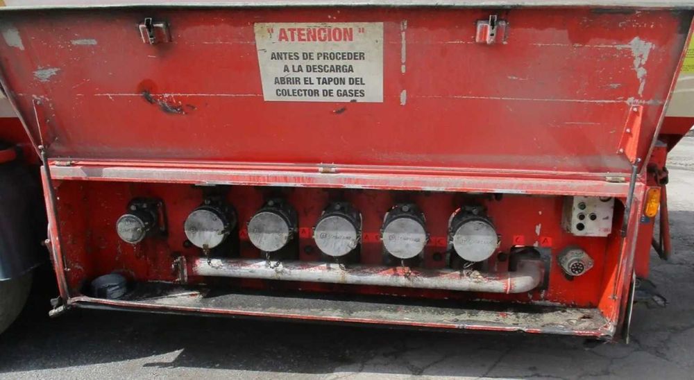 Напівпричіп цистерна ADR/продам бочку бензовоз/паливна Indox SC-3