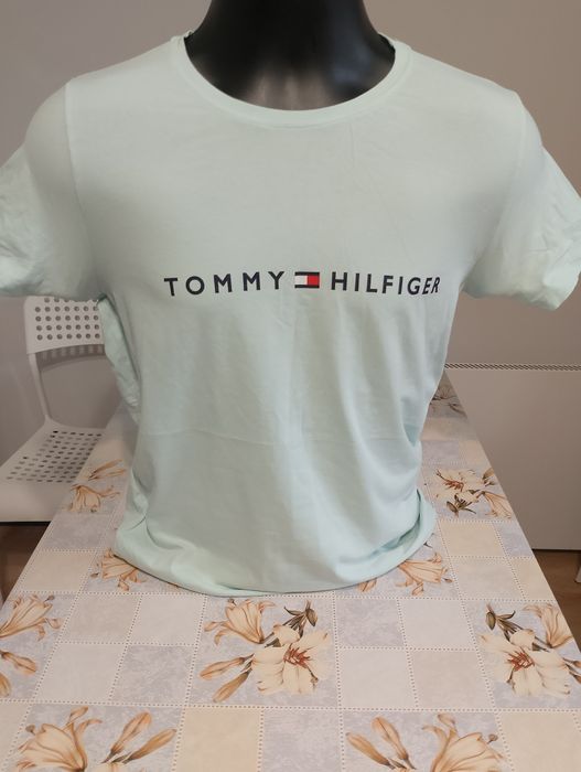 Koszulka uniwersalna Tommy Hilfiger rozmiar M bawełna dł 67 szer 96