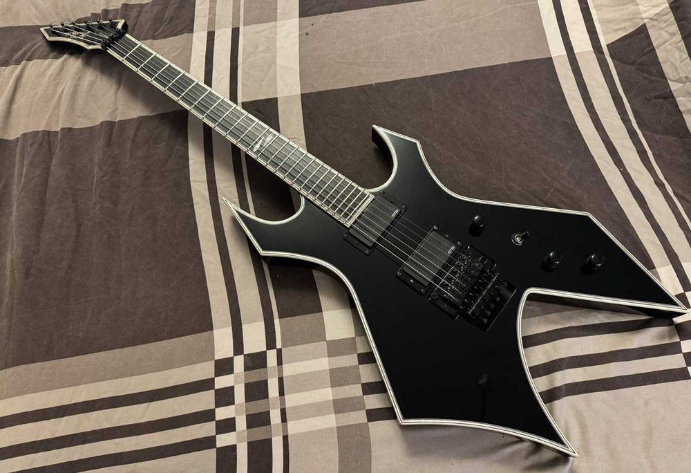 B.C. Rich Warlock NJ Deluxe (2012) + Warwick Twardy futerał