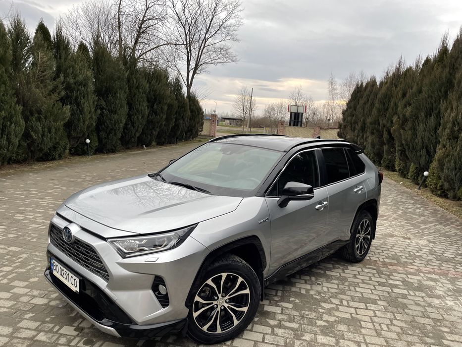 Продам автоToyota RAV4 HYBRID ОФІЦІАЛ