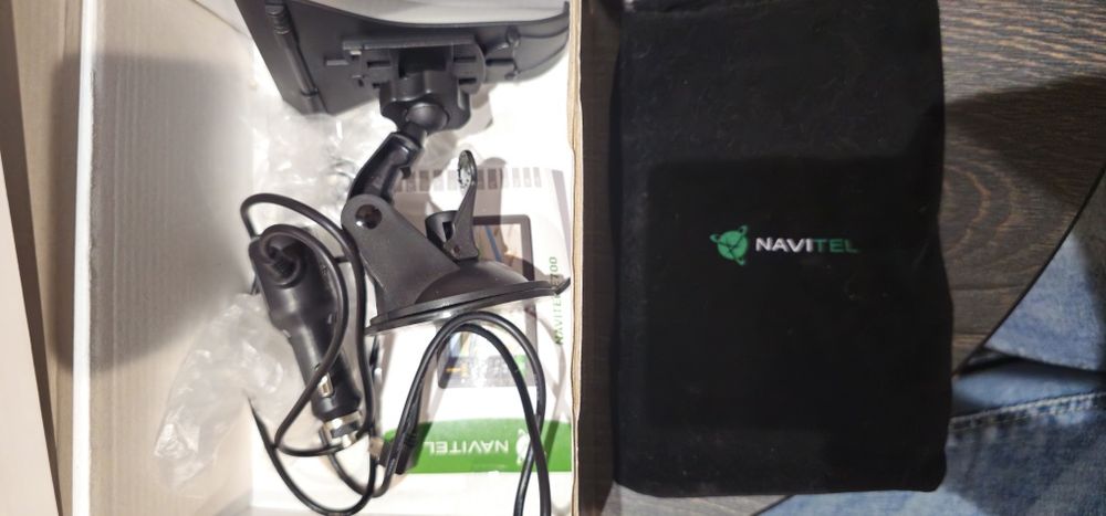 Nawigacja Navitel E700