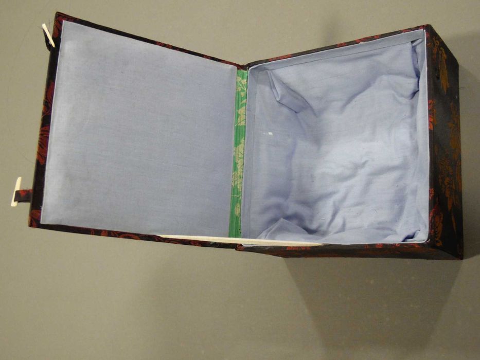 Caixa Japonesa forrada a tecido