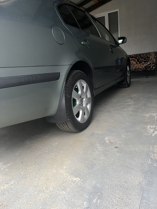 Шкода тур автомат