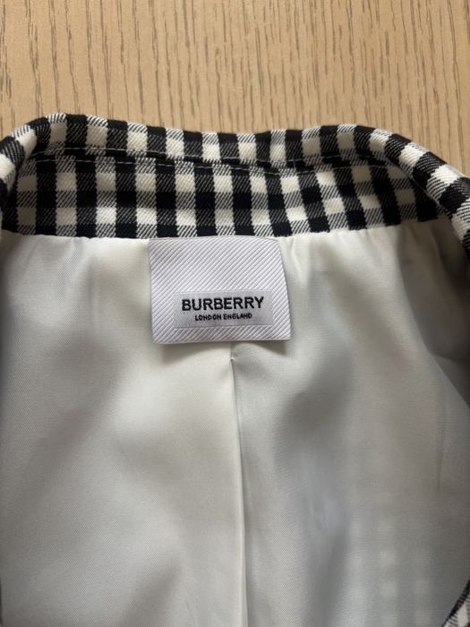 Піджак Burberry. Оригінал