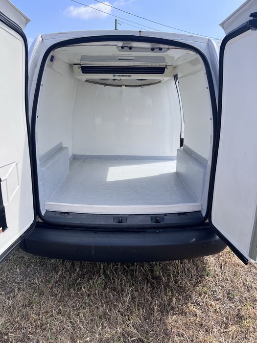 Caddy tdi com Frio