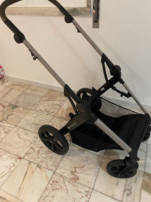 Carrinho de Bebe 3 em 1 Novo