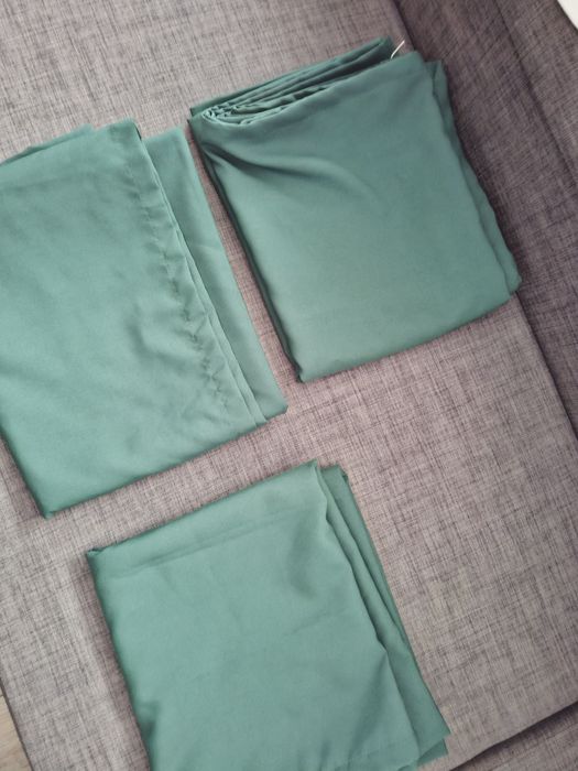 Trzy zielone zasłony