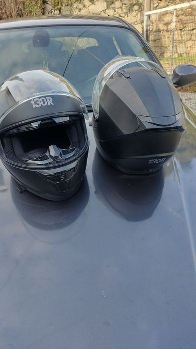 Vendo 2 capacetes 123R