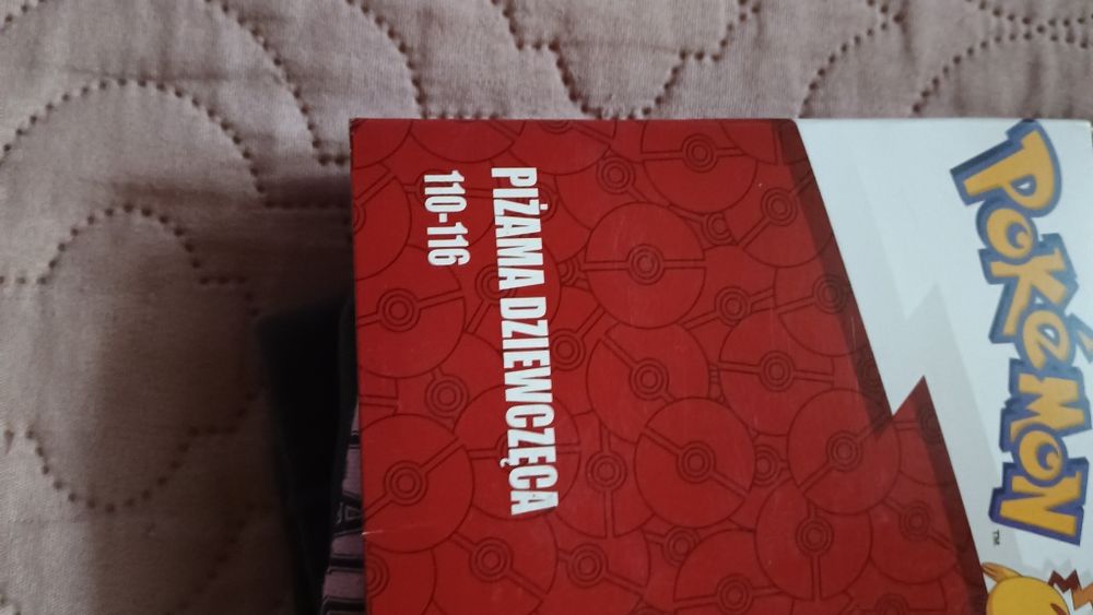 Piżamka dziewczęca.