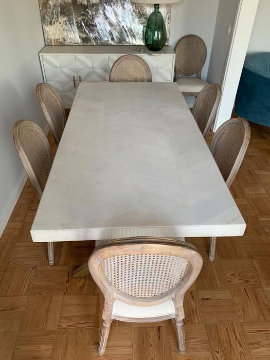 Mesa de jantar madeira pés dourados