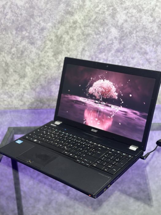 Ноутбук ACER TravelMate 5760G / i5-2450M / 4GB / HDD 500GB / 15.6” / GeForce GT 630M
