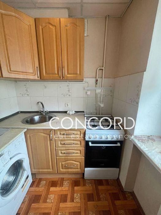 Березняки. Метро Лівобережна. Продам 1к Березняківська вул., 36-В