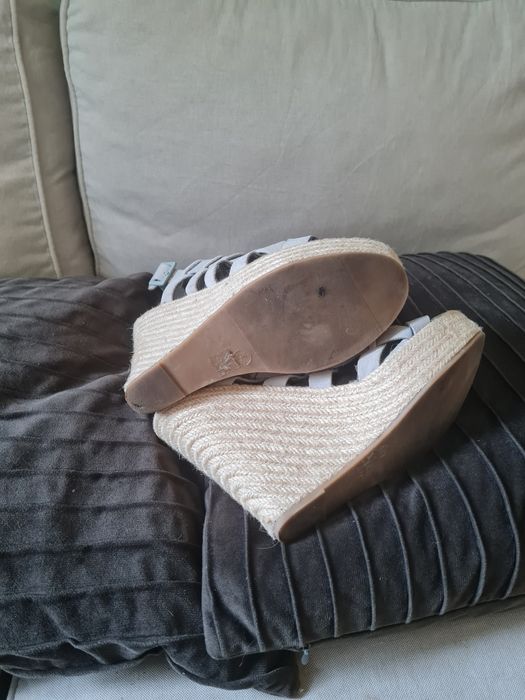 Sandały koturny 38.5 rozm
