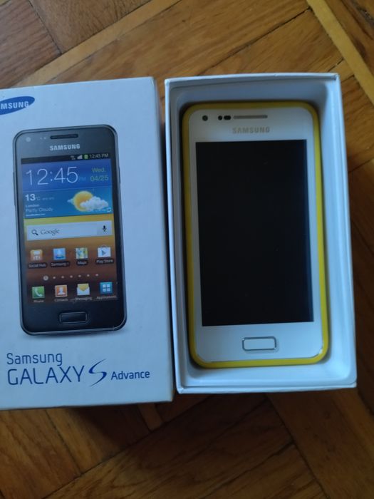 Телефон Samsung  Galaxy