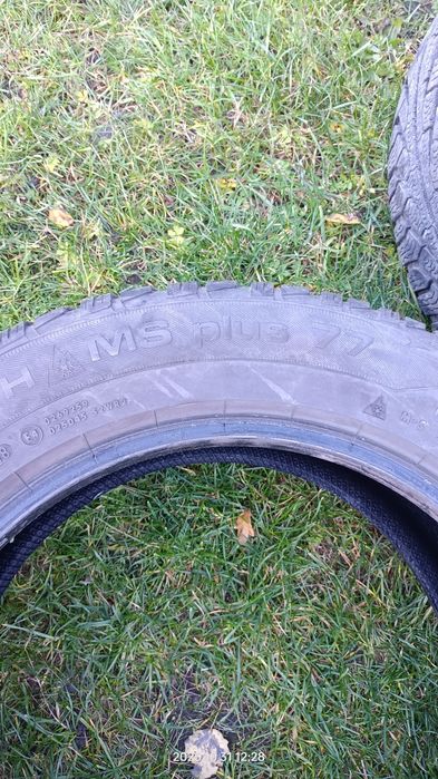 215 60 r17 Uniroyal MS plus 77