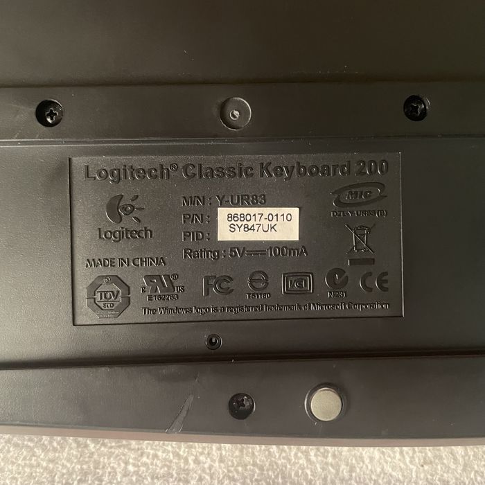 Keyborad Logitech Classic 200