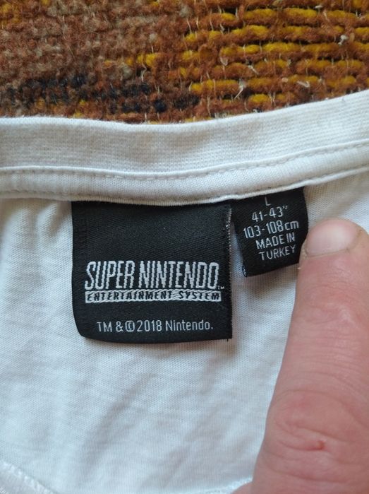 Футболка Super Mario  від Nintendo . Розмір L