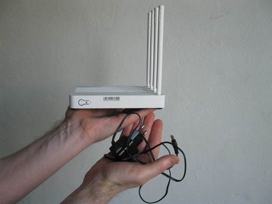 Роутер Wi-Fi TotoLink A702R двухдиапазонный Toto маршрутизатор