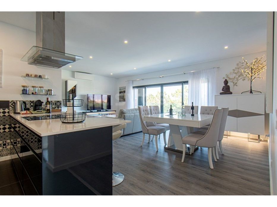 Apartamento T2 com 3 varandas com vista mar - Quarteira