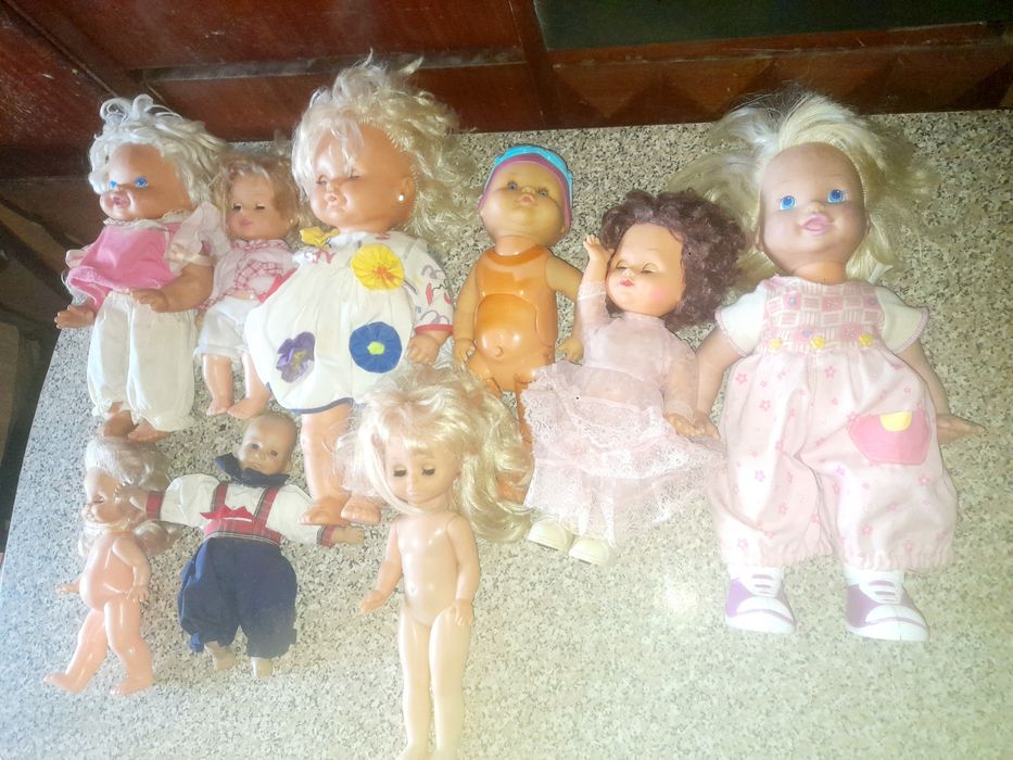 Conjunto de 9 Bonecas/Bonecos Diversos
