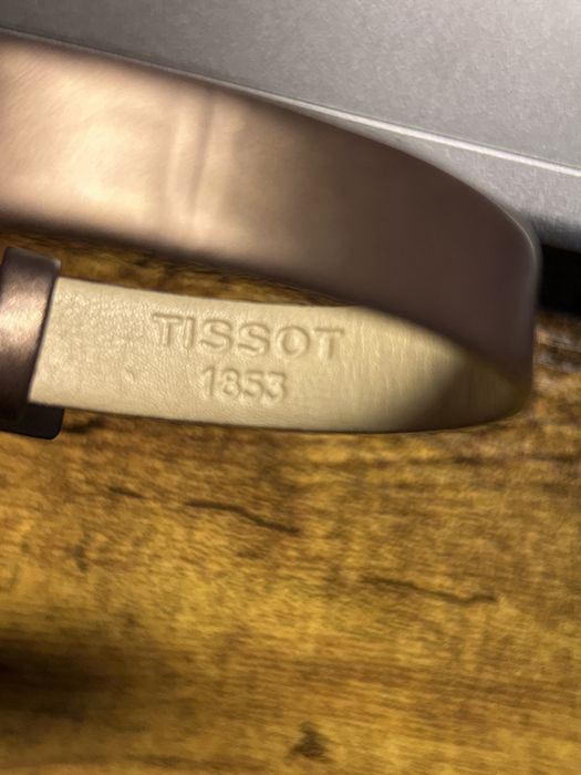 Zegarek Tissot 1853 L830 damski strap-through design 9 orginalnych pasków