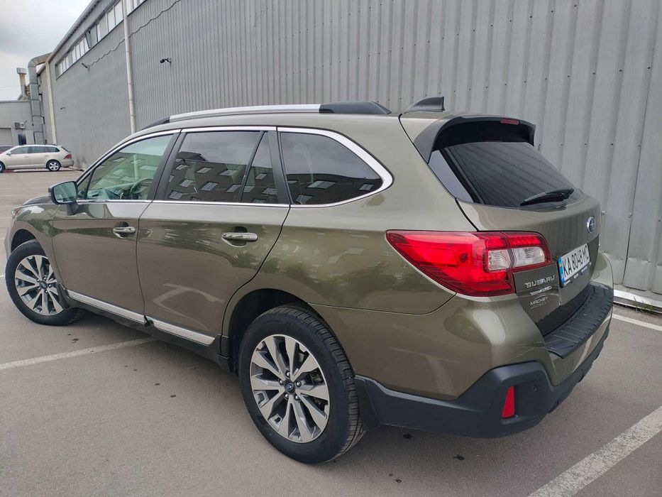 SUBARU Outback 2019