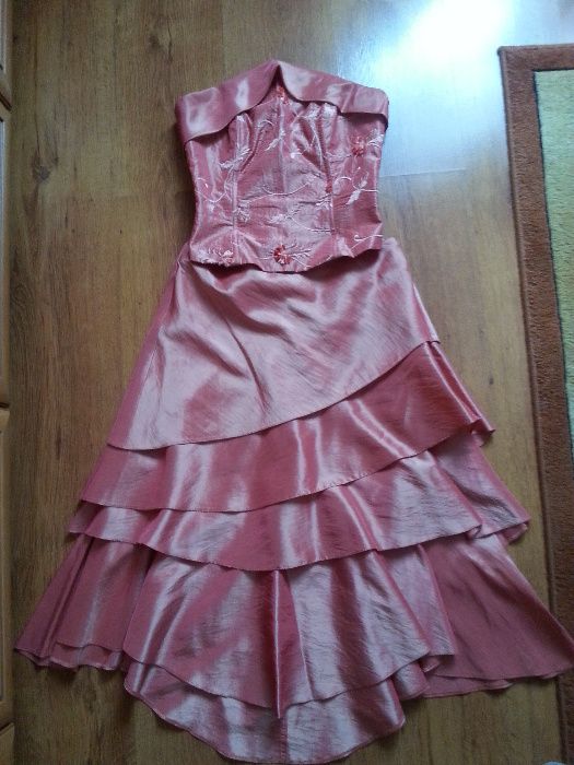 elegancka gorsetowa 38