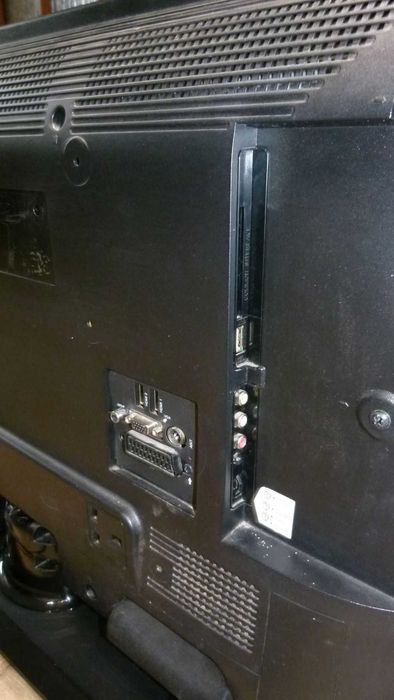 Telewizor Sharp 32'' LED HDMI + pilot SPRAWNY