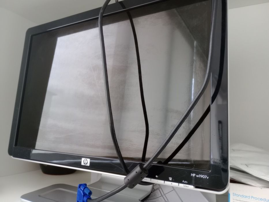 Monitor hp w1907v