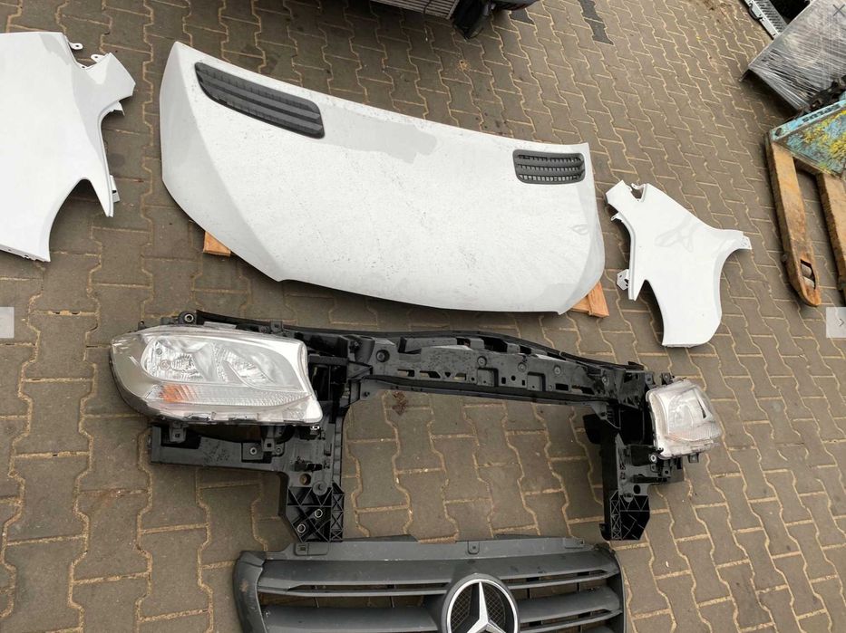 Sprinter 907 Бампер решетка комплект Разборка бу запчасти Спринтер