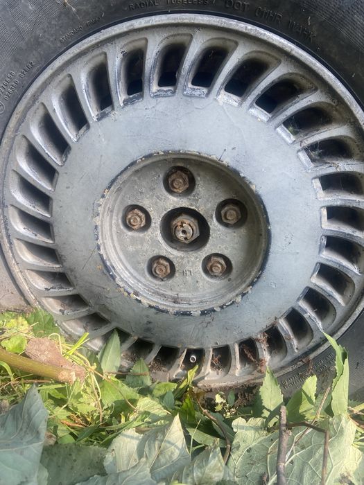 Диски R15 з ризиною  зима , стан добрий , обмiн