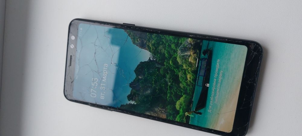 Б/у вживаний  мобильный телефон Самсунг Samsung A8 sm a530f