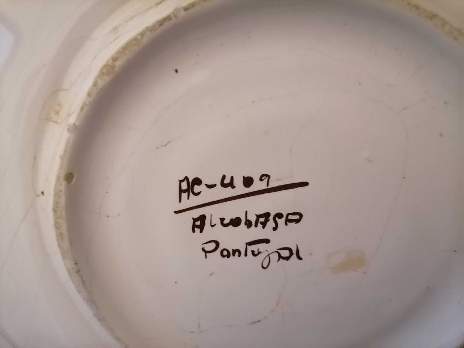 Prato Grandes Dimensões em Faiança de Alcobaça (4x32cm)