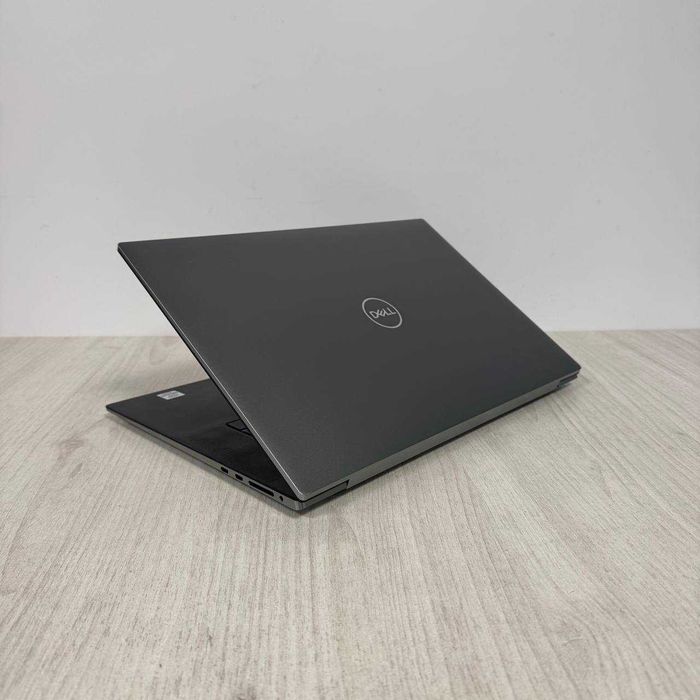 Dell Precision 5750 17.3" i9-10885H 16GB DDR4 SSD 512GB NVMe Quadro RTX 3000 Max-Q