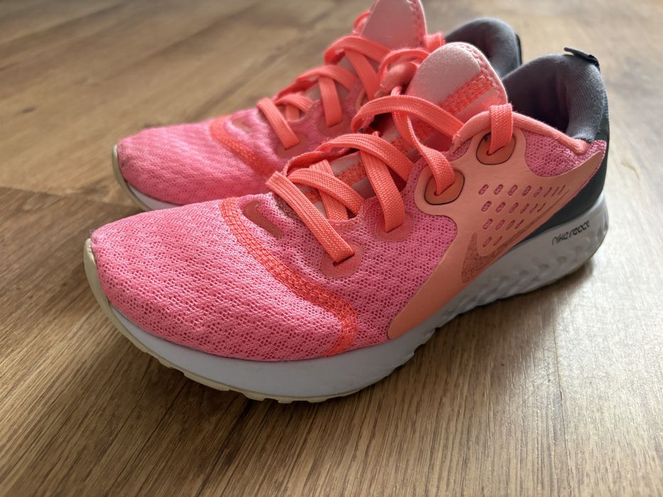 Buty do biegania Nike Legend React 36,5