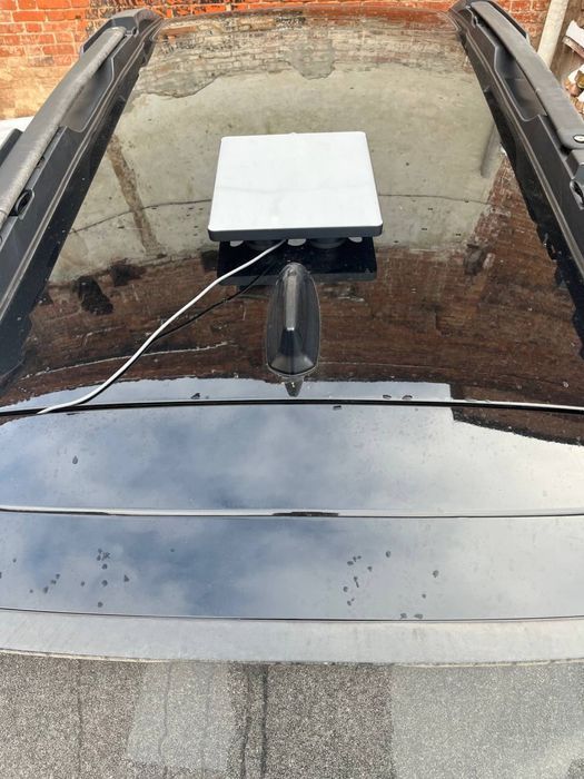 Захисний корпус Starlink Mini кріплення на авто