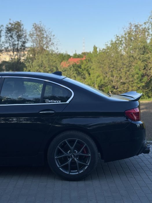 Bmw f10 528i  продаж